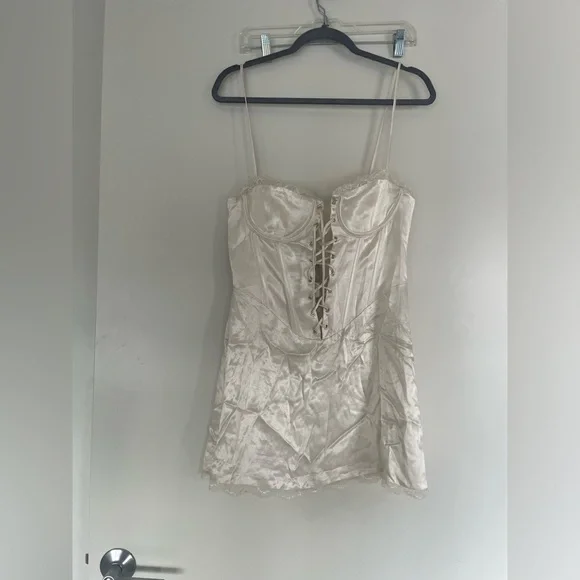 Cream Meshki Front Tie Corset Silk Mini Dress With Lace Detail - Picture 4 of 5